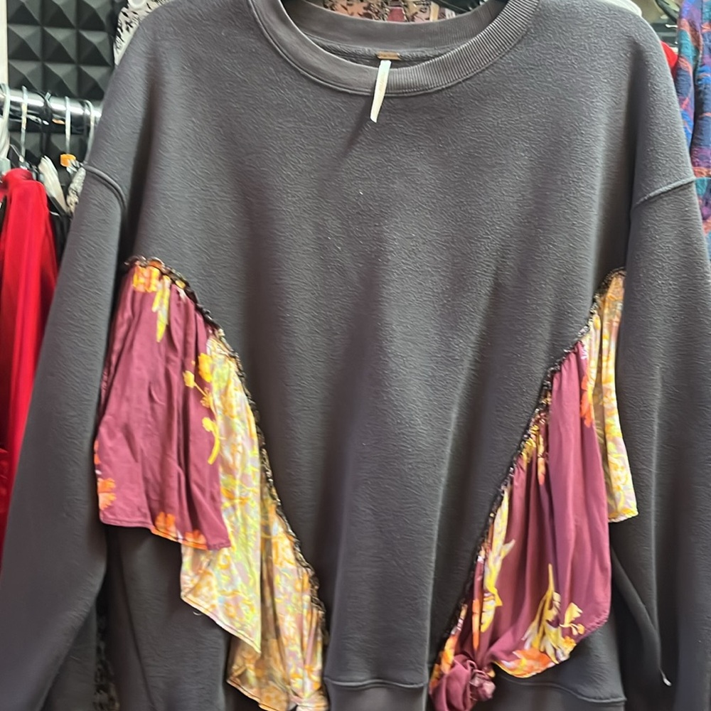 🖤Free People | She’s Just Cute Pullover Sweatshirt - Picture 4 of 7